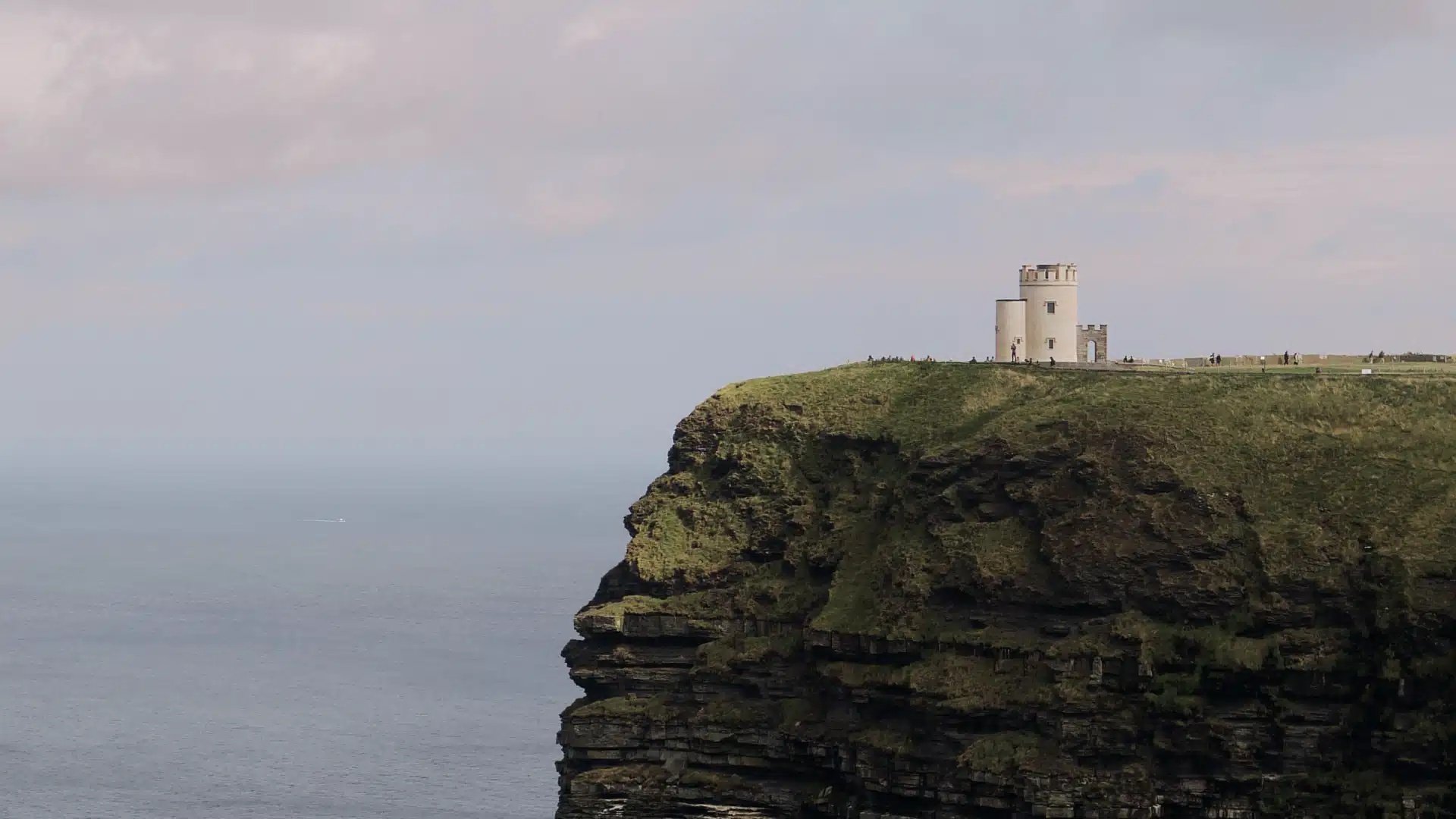 Lighthouse over clift - ireland website created by webbiz